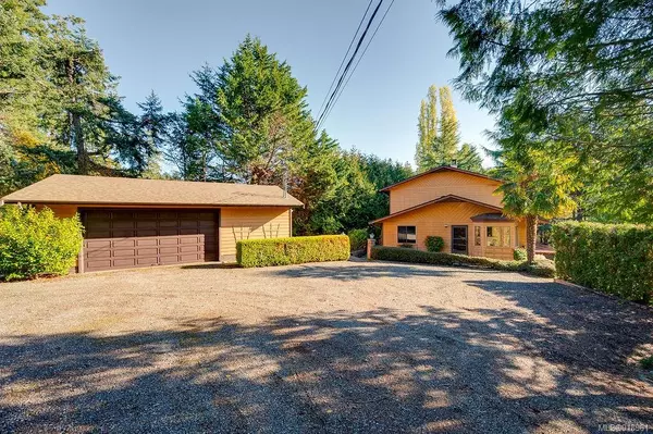 North Saanich, BC V8L 5J3,11045 Kittiwake Pl