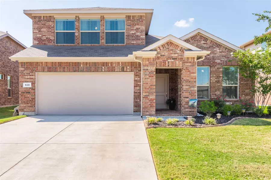 928 Stamford Way, Fort Worth, TX 76247