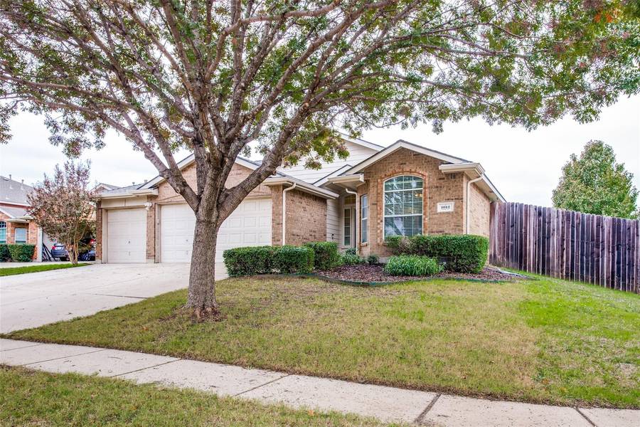 1012 Swan Circle, Saginaw, TX 76131