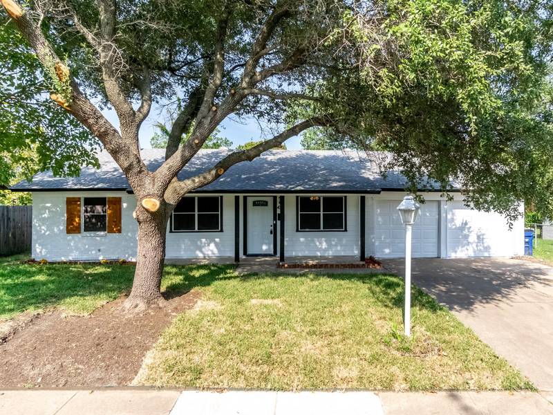 420 Langley Avenue, Everman, TX 76140