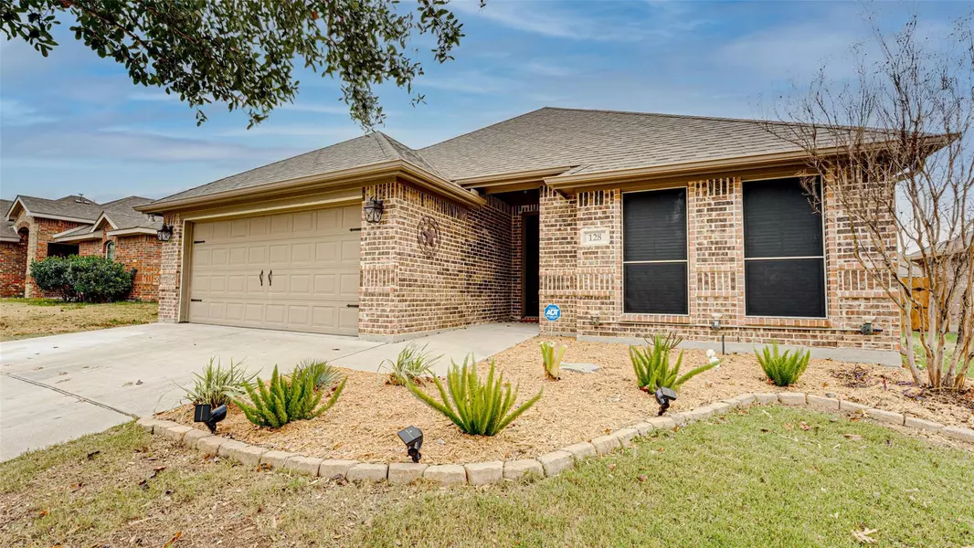 128 Liberty Way, Waxahachie, TX 75167