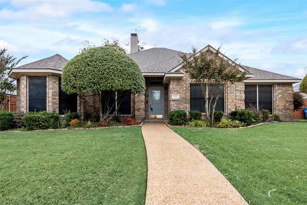 2917 Scott Drive, Rowlett, TX 75088