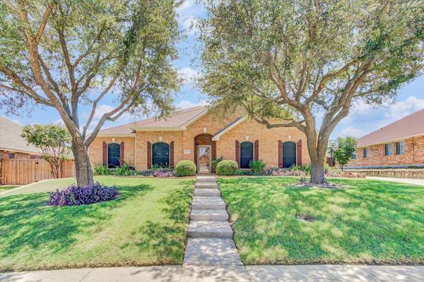 1030 Countryside Drive, Cedar Hill, TX 75104