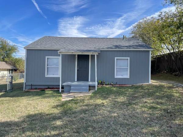 211 SW 6th Avenue, Mineral Wells, TX 76067