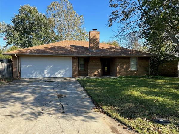 1906 Arkansas Street, Gainesville, TX 76240