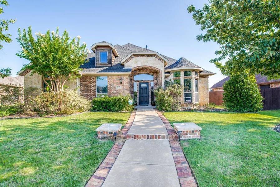 1008 Colonial Drive, Royse City, TX 75189