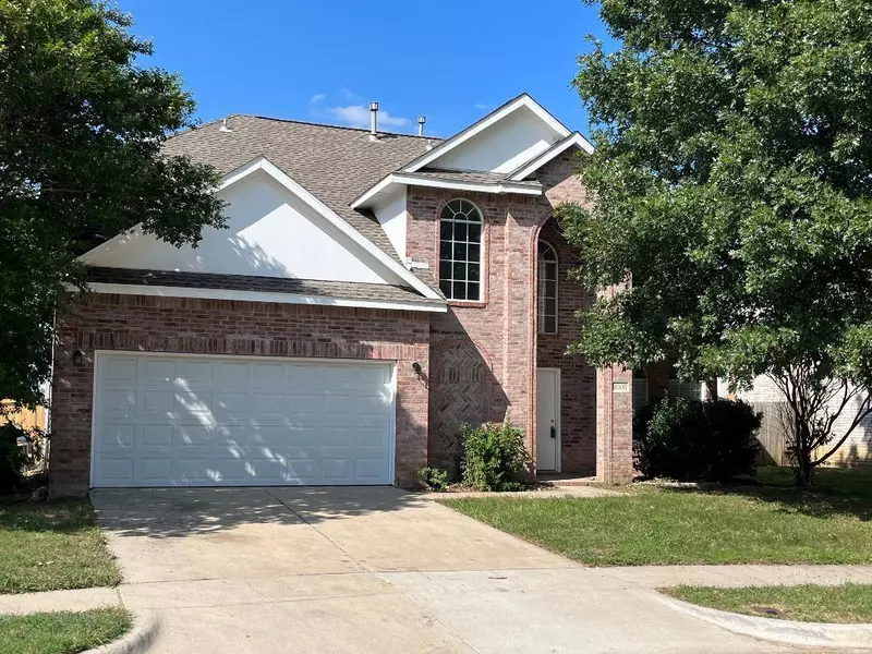 8308 Rain Forest Lane, Fort Worth, TX 76123