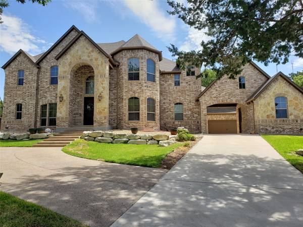 204 City View Court, Cedar Hill, TX 75104