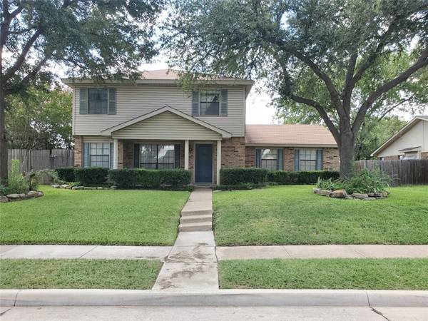 3734 Lemon Drive, Grand Prairie, TX 75052