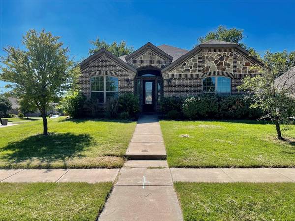 308 Mary Court, Glenn Heights, TX 75154