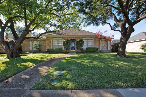 904 Mount Vernon Drive, Richardson, TX 75081