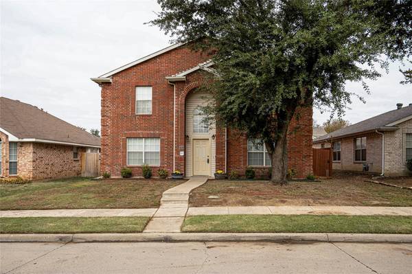 1421 Stella Drive, Lewisville, TX 75067