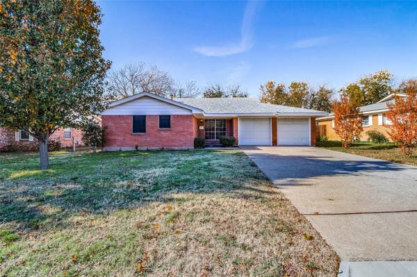 808 Holiday Drive, Sherman, TX 75090