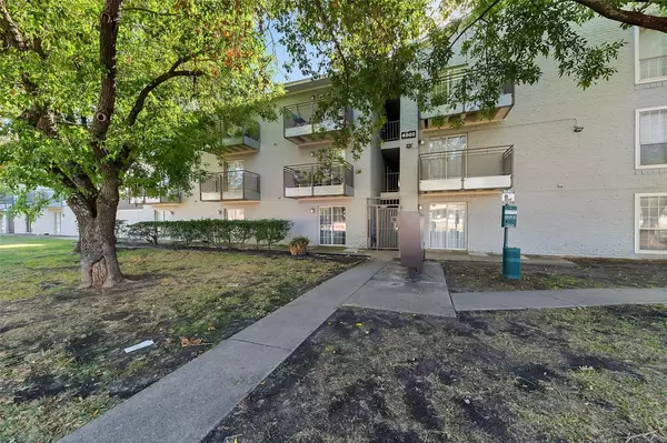 4502 Gaston Avenue #323, Dallas, TX 75246