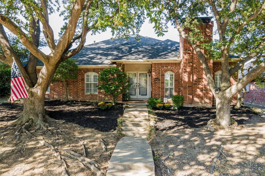 1521 Ginger Drive, Carrollton, TX 75007