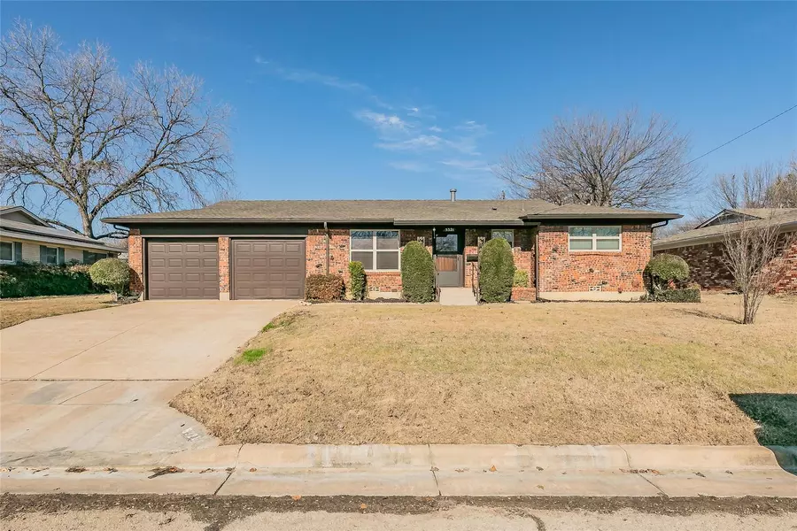 5321 Ammons Street, Haltom City, TX 76117