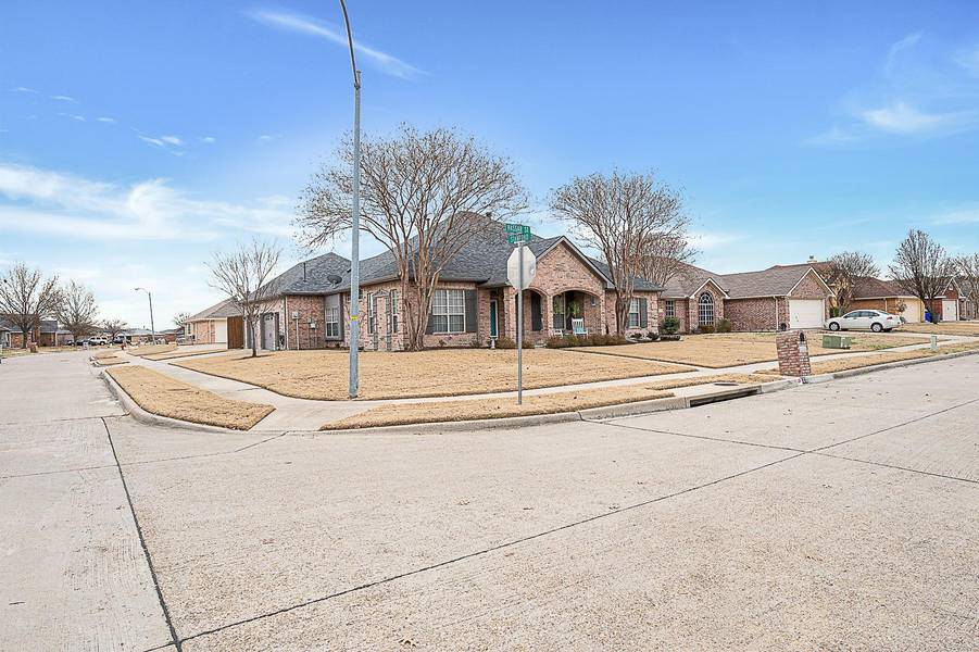 122 Vassar Street, Forney, TX 75126