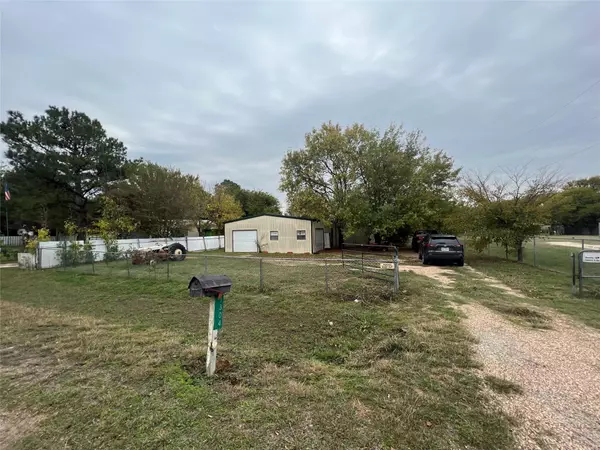 1304 Marie Street,  Joshua,  TX 76058