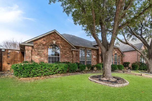 Irving, TX 75063,9709 Windy Hollow Drive