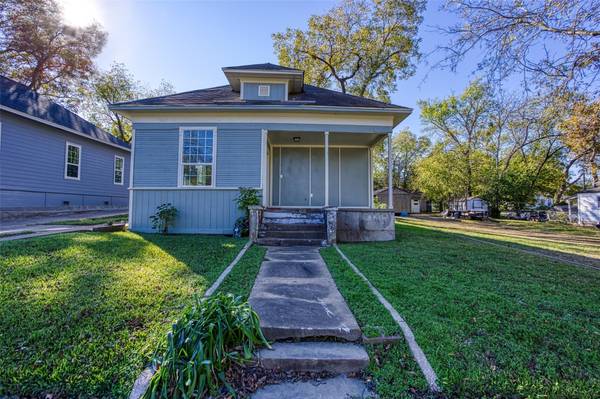 110 E Munson Street, Denison, TX 75021