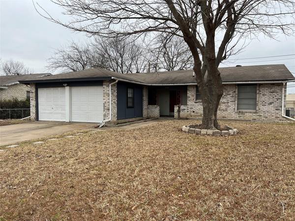 1302 Oakbrook Street, Lancaster, TX 75134