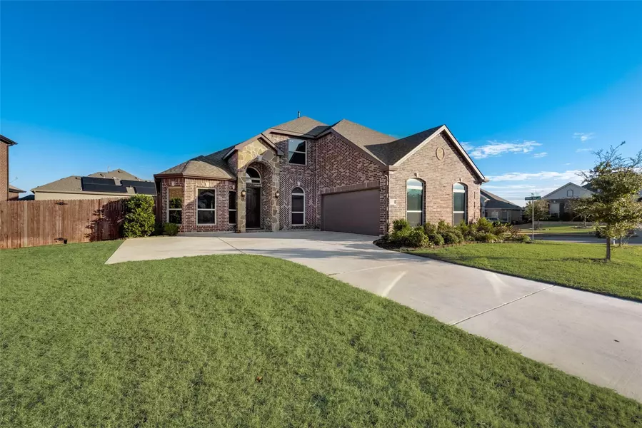 3118 Dawn Oaks Drive, Denton, TX 76208