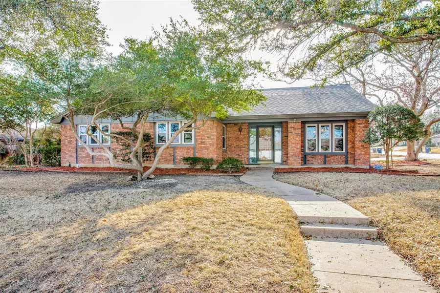 4105 Alava Drive, Fort Worth, TX 76133