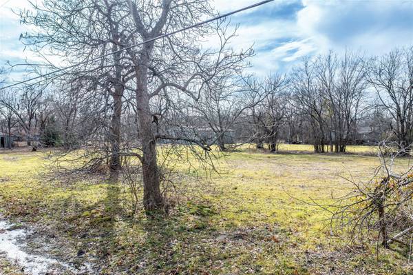 350 E San Antonio Avenue, Cooper, TX 75432