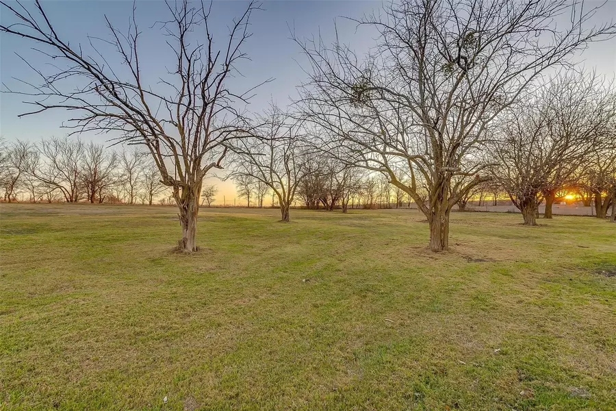 234 Private Road 4441, Rhome, TX 76078