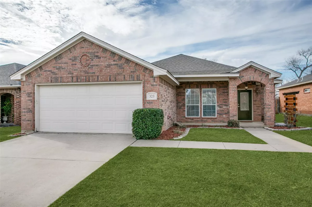 Euless, TX 76039,323 Himes Drive