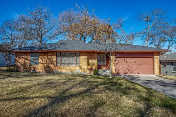 Dallas, TX 75218,9841 County Cork Drive