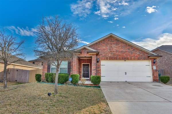 104 Eider Drive, Sanger, TX 76266