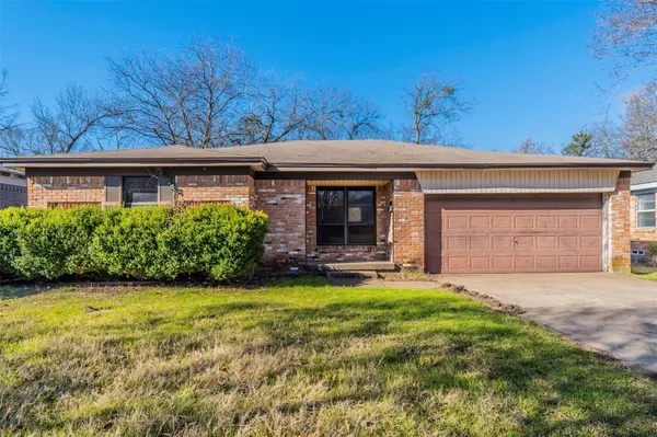 365 Beautycrest Drive, Dallas, TX 75217