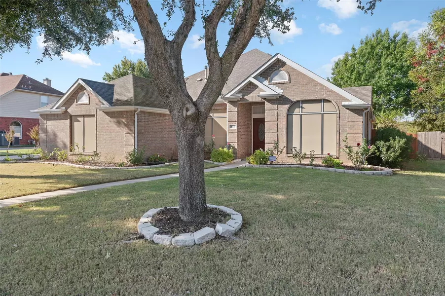 812 Abbots Lane, Denton, TX 76205