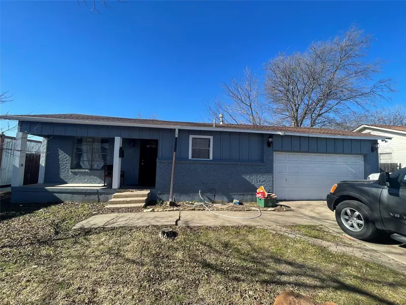 3305 Swan Street, Haltom City, TX 76117