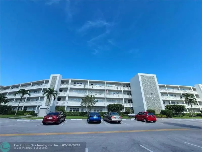 Deerfield Beach, FL 33442,1043 N Newport  #1043