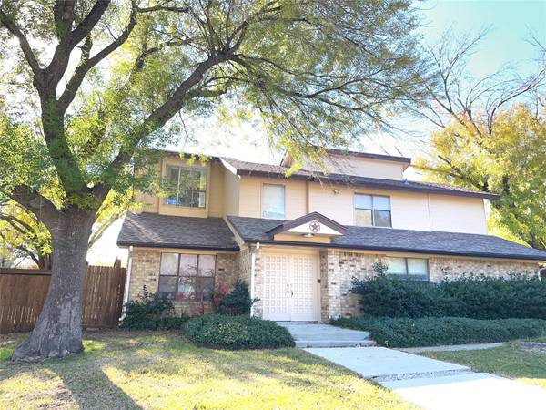 400 Castle Court, Irving, TX 75038