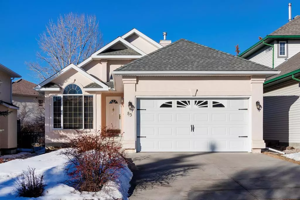 Cochrane, AB T4C 1N6,85 Gleneagles Close