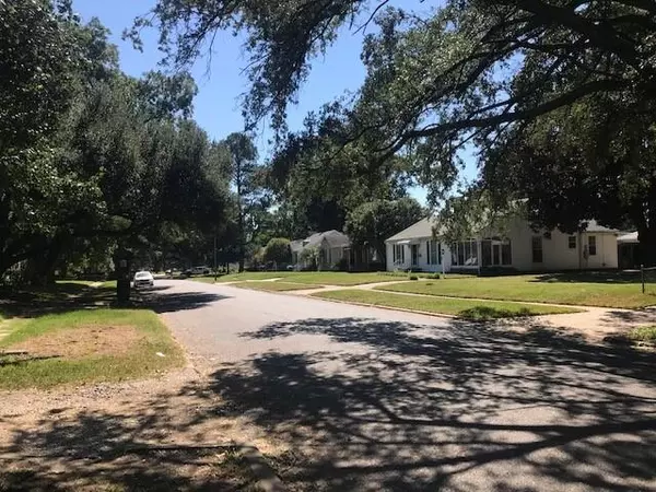 Shreveport, LA 71105,3621 Greenway Place