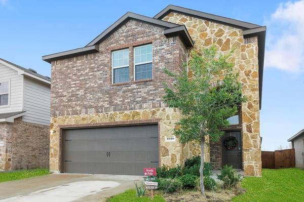 1030 Old Oaks Drive,  Forney,  TX 75126