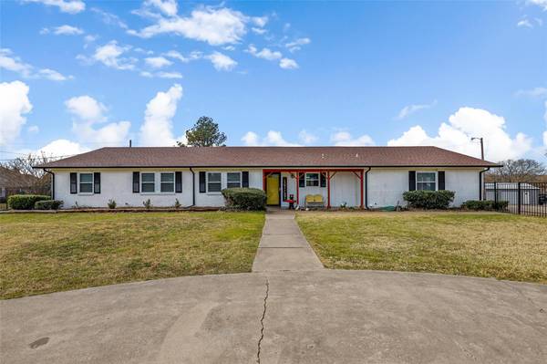 2729 Hill Lane, Keene, TX 76031