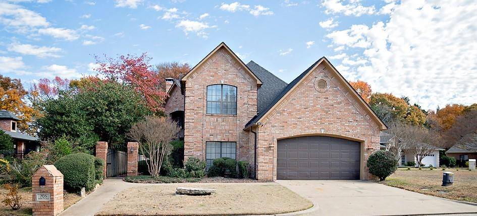 705 Park Place Drive, Athens, TX 75751