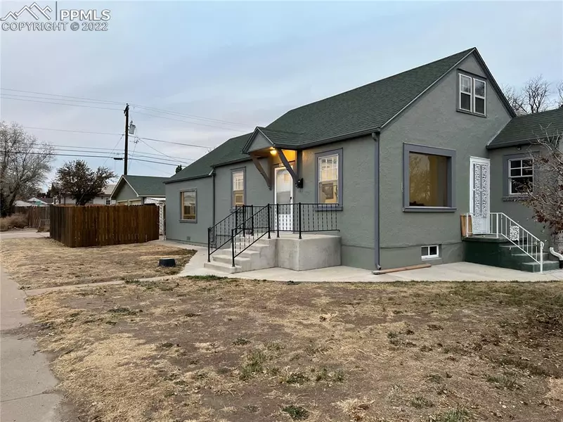 2303 Lakeview AVE, Pueblo, CO 81004