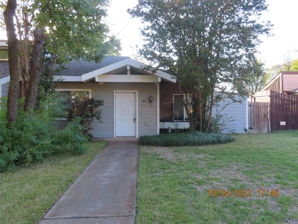 534 Harvest Hill Street, Lewisville, TX 75067