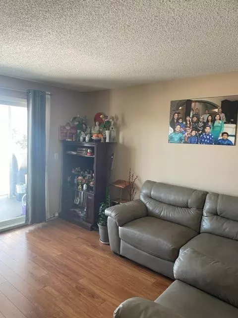 Calgary, AB T1Y 7M1,2280 68 ST NE #1308