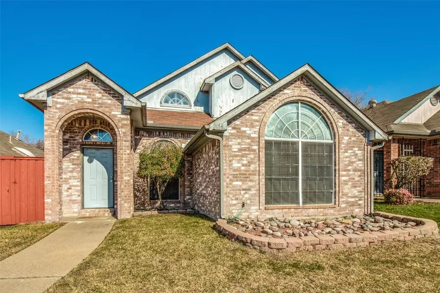 2419 Weatherby Drive, Mesquite, TX 75181