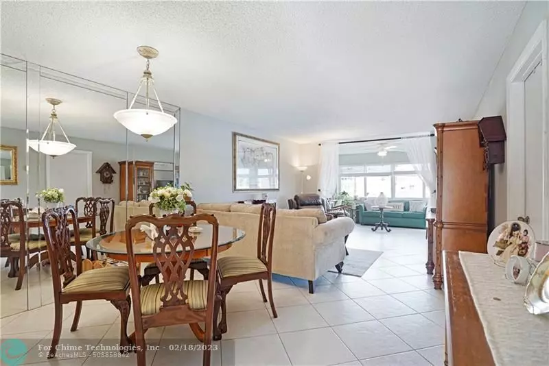 Sunrise, FL 33322,9580 Sunrise Lakes Blvd  #208