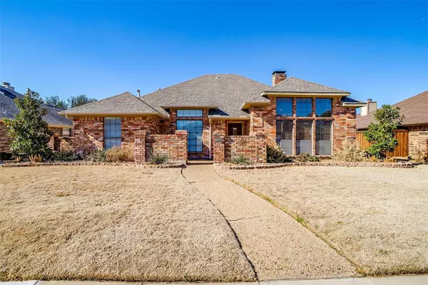 2519 Willowgate Lane, Carrollton, TX 75006