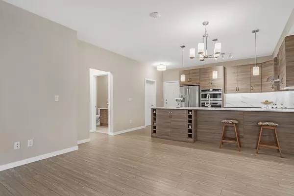 Calgary, AB T3M 2Y1,122 Mahogany Centre SE #215