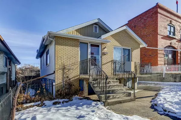 Calgary, AB T3H 4W6,106 6A ST NE